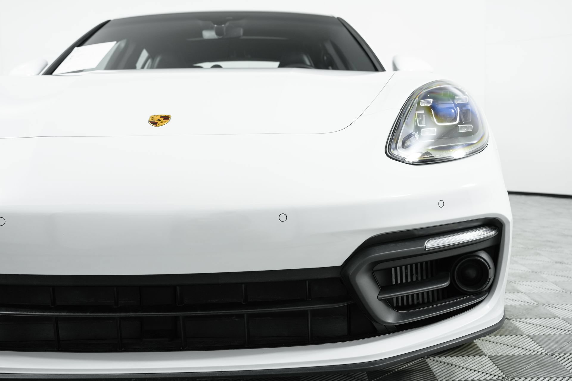 Used 2023 Porsche Panamera Platinum Edition RWD image 53
