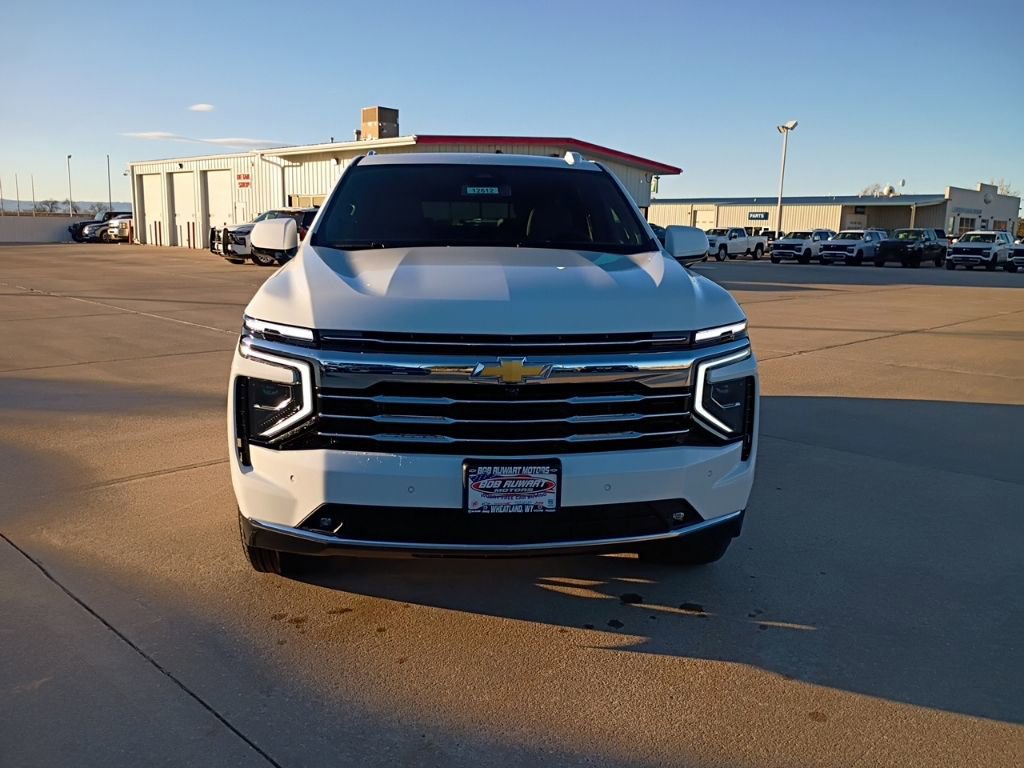 New 2026 Chevrolet Suburban LT w/ Comfort Package image 2