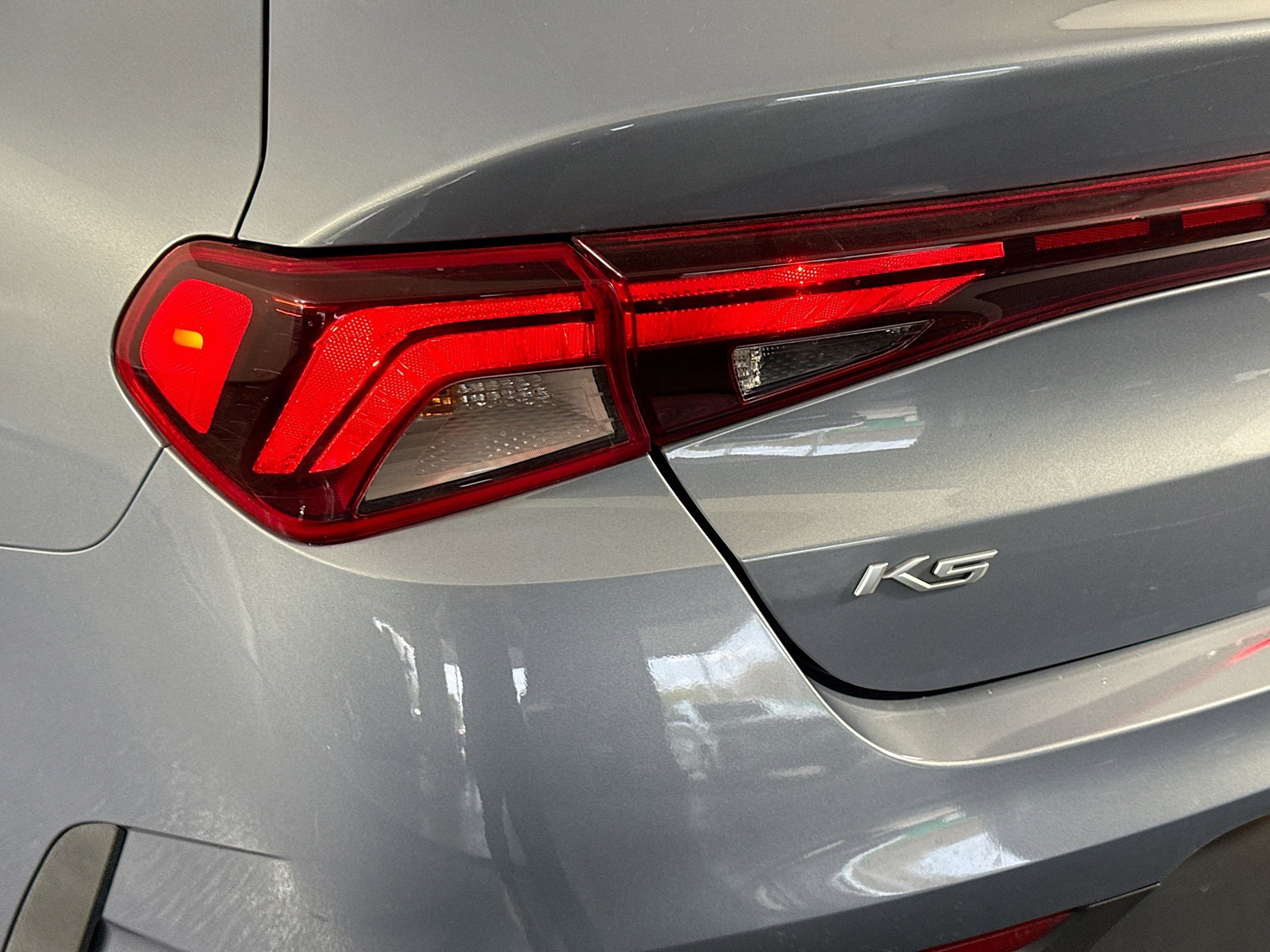 Used 2022 Kia K5 LX image 35