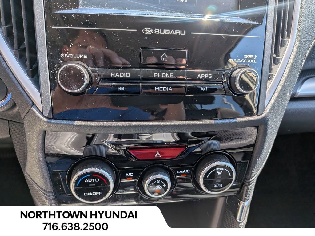 Used 2024 Subaru Forester Premium AWD/4WD image 18