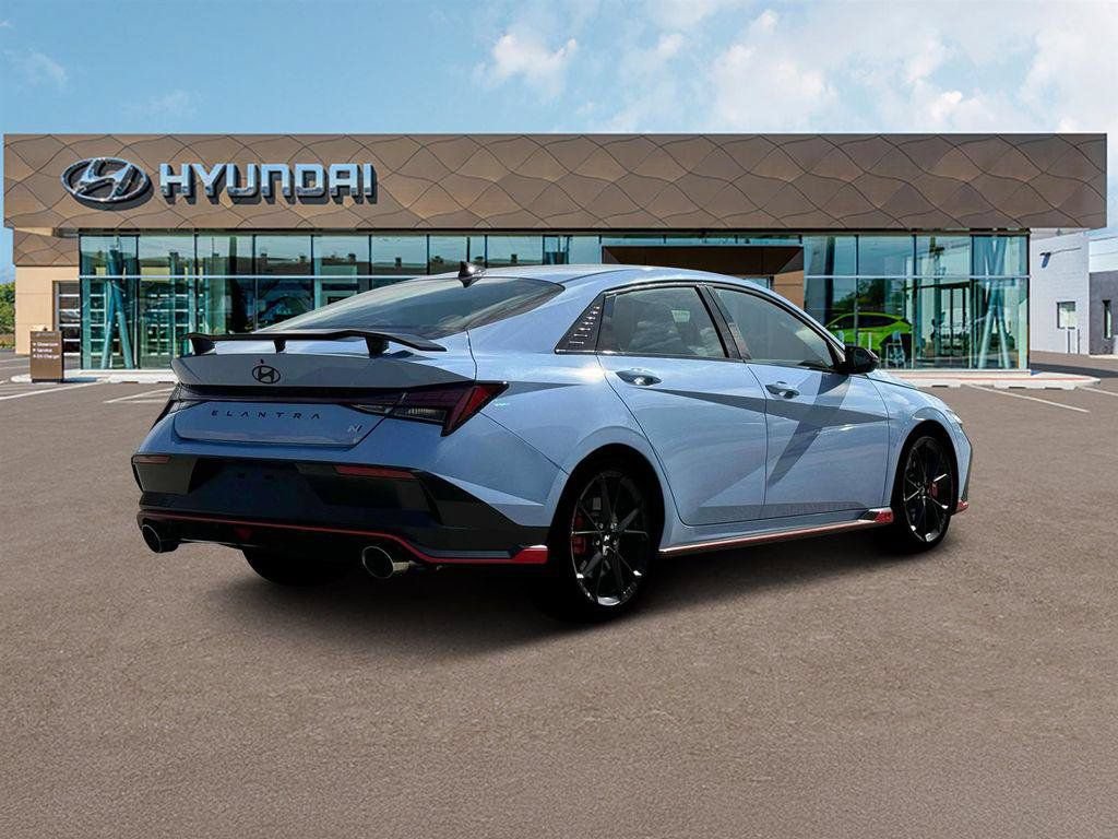 Used 2025 Hyundai Elantra N FWD image 8