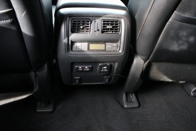 Used 2020 Nissan Pathfinder SL image 34