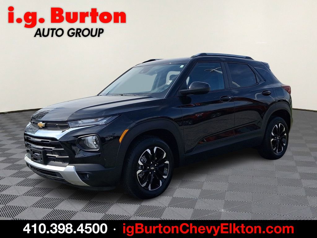 Used 2023 Chevrolet TrailBlazer LT w/ Convenience Package FWD image 3