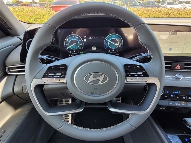 New 2025 Hyundai Elantra SEL image 43