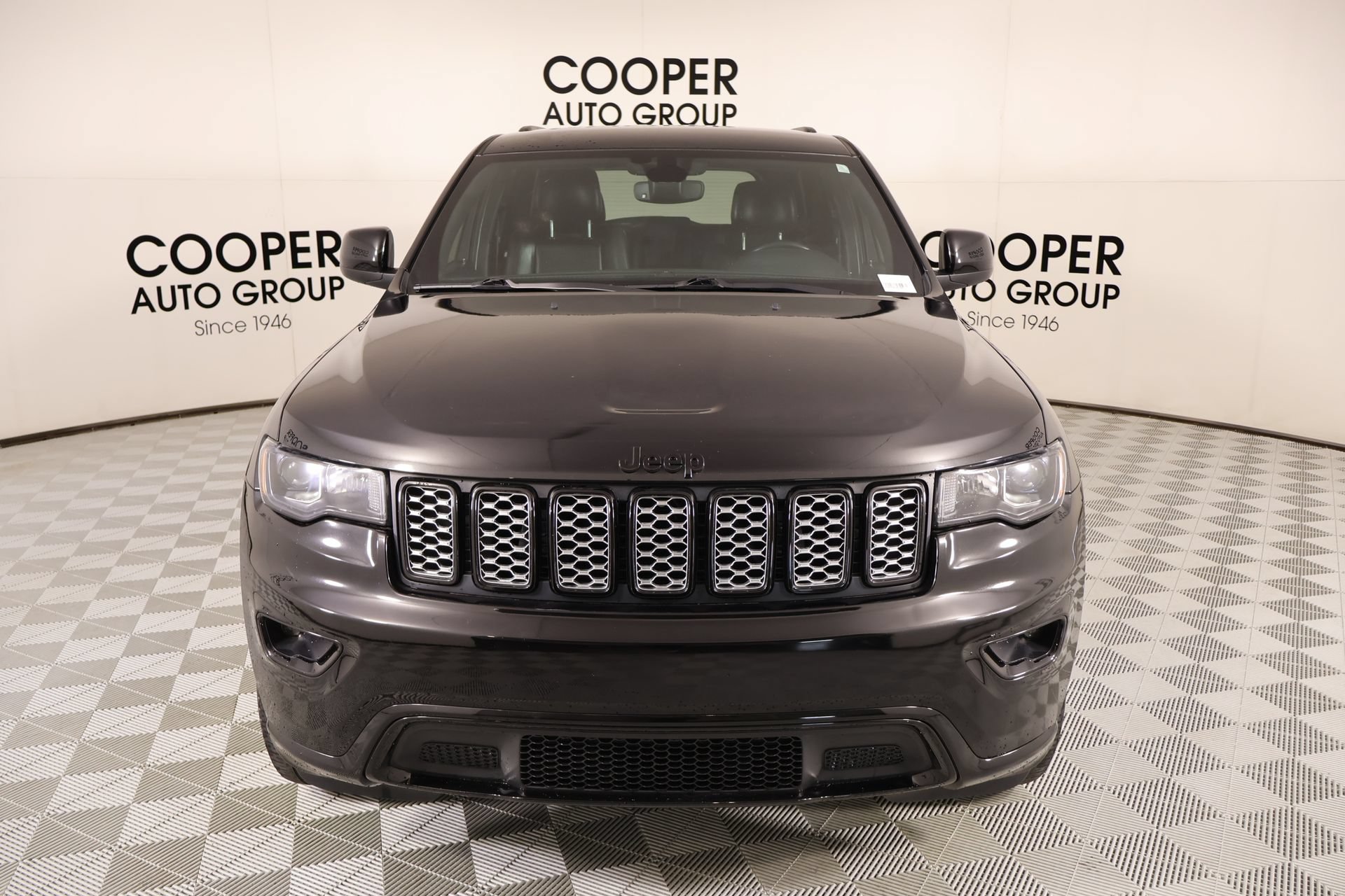 Used 2022 Jeep Grand Cherokee Laredo X AWD/4WD image 10