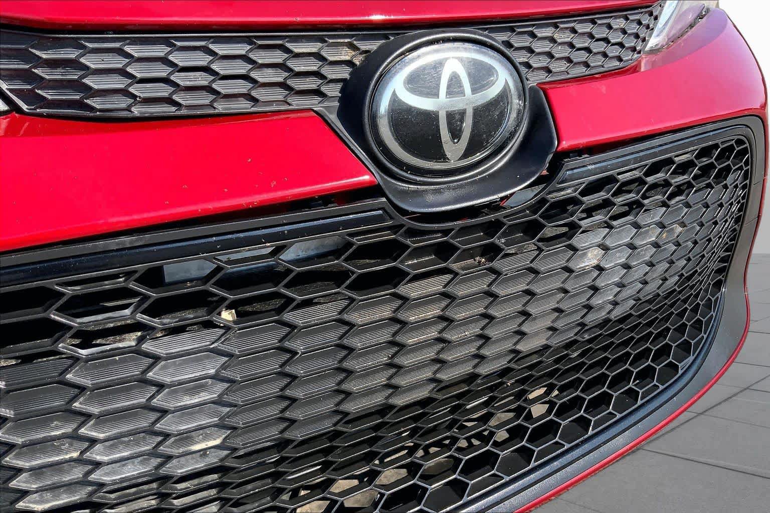 Used 2020 Toyota Corolla LE FWD image 29