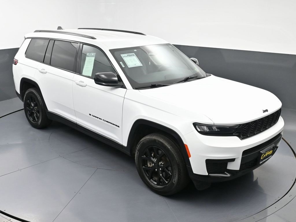 Used 2024 Jeep Grand Cherokee L Laredo image 46