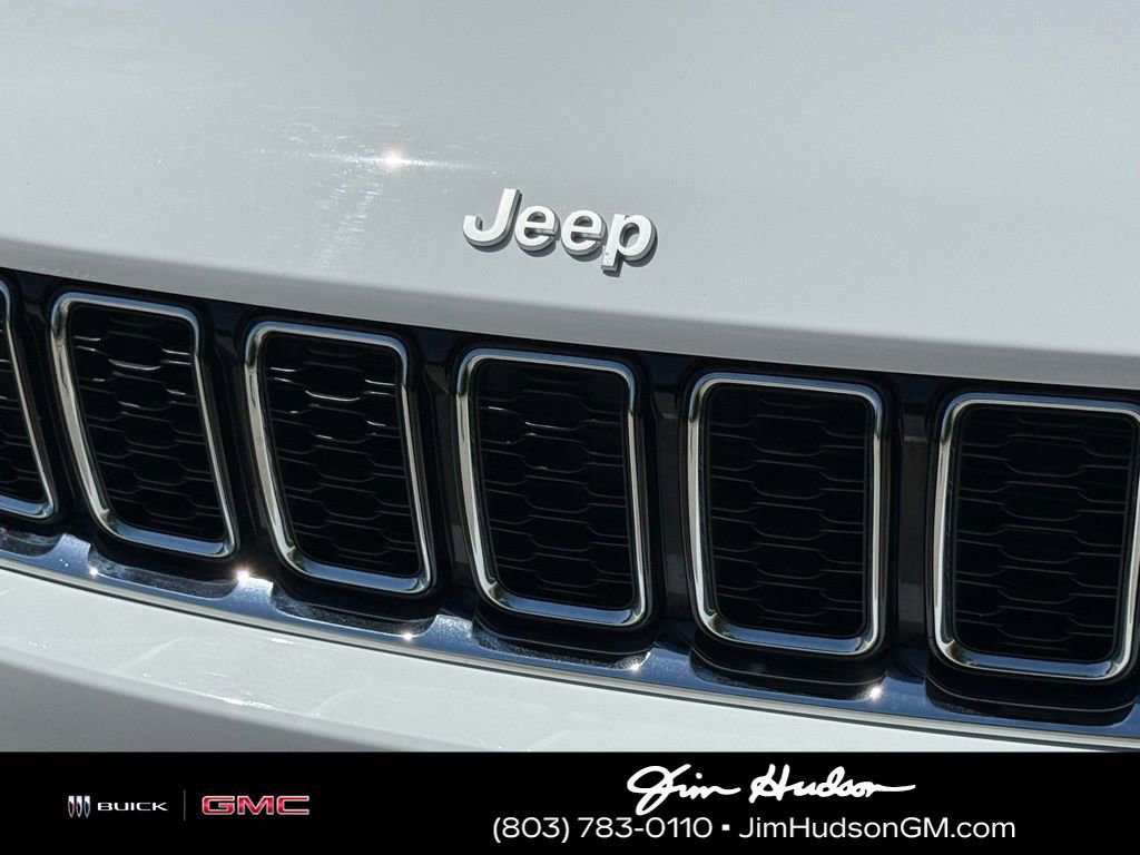 Used 2024 Jeep Grand Cherokee Limited AWD/4WD image 8