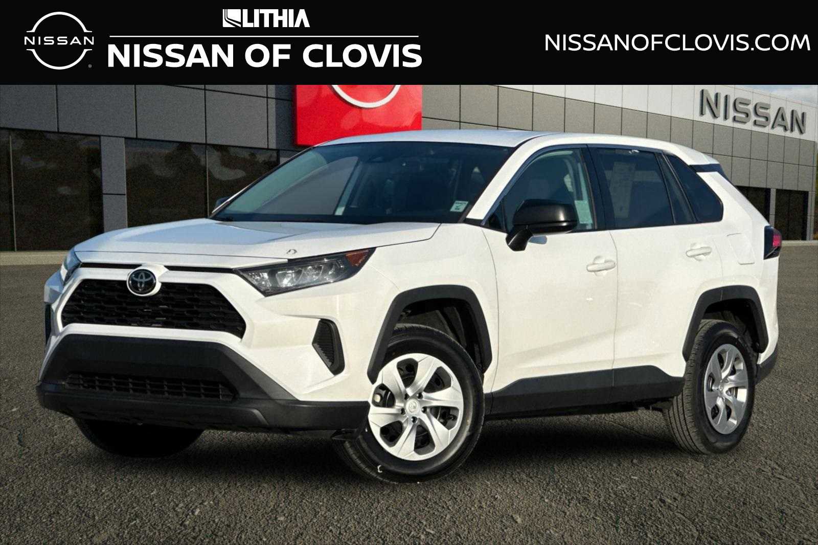Used 2022 Toyota RAV4 LE image 1