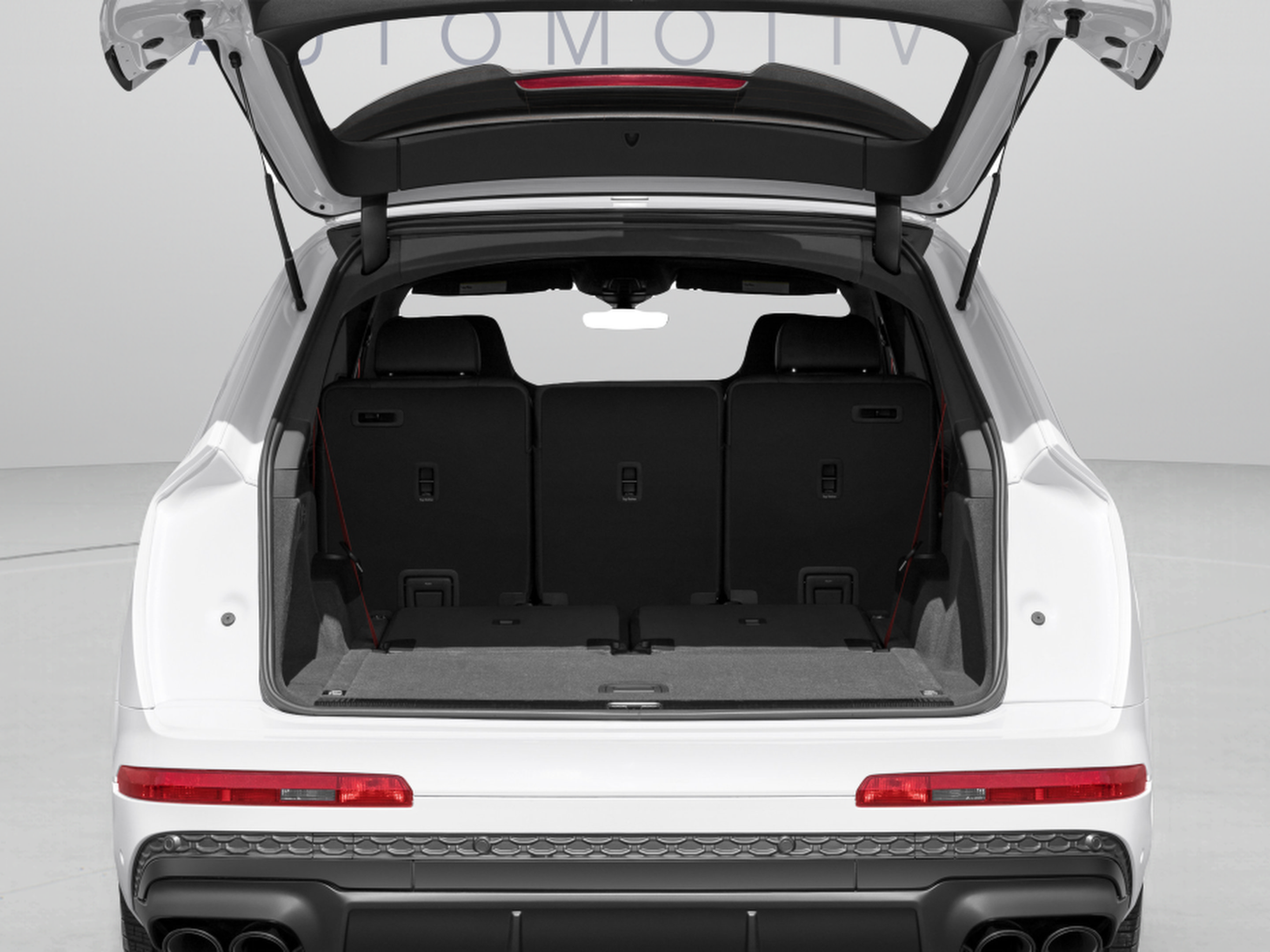Used 2025 Audi SQ7 Prestige w/ Prestige Package AWD/4WD image 14