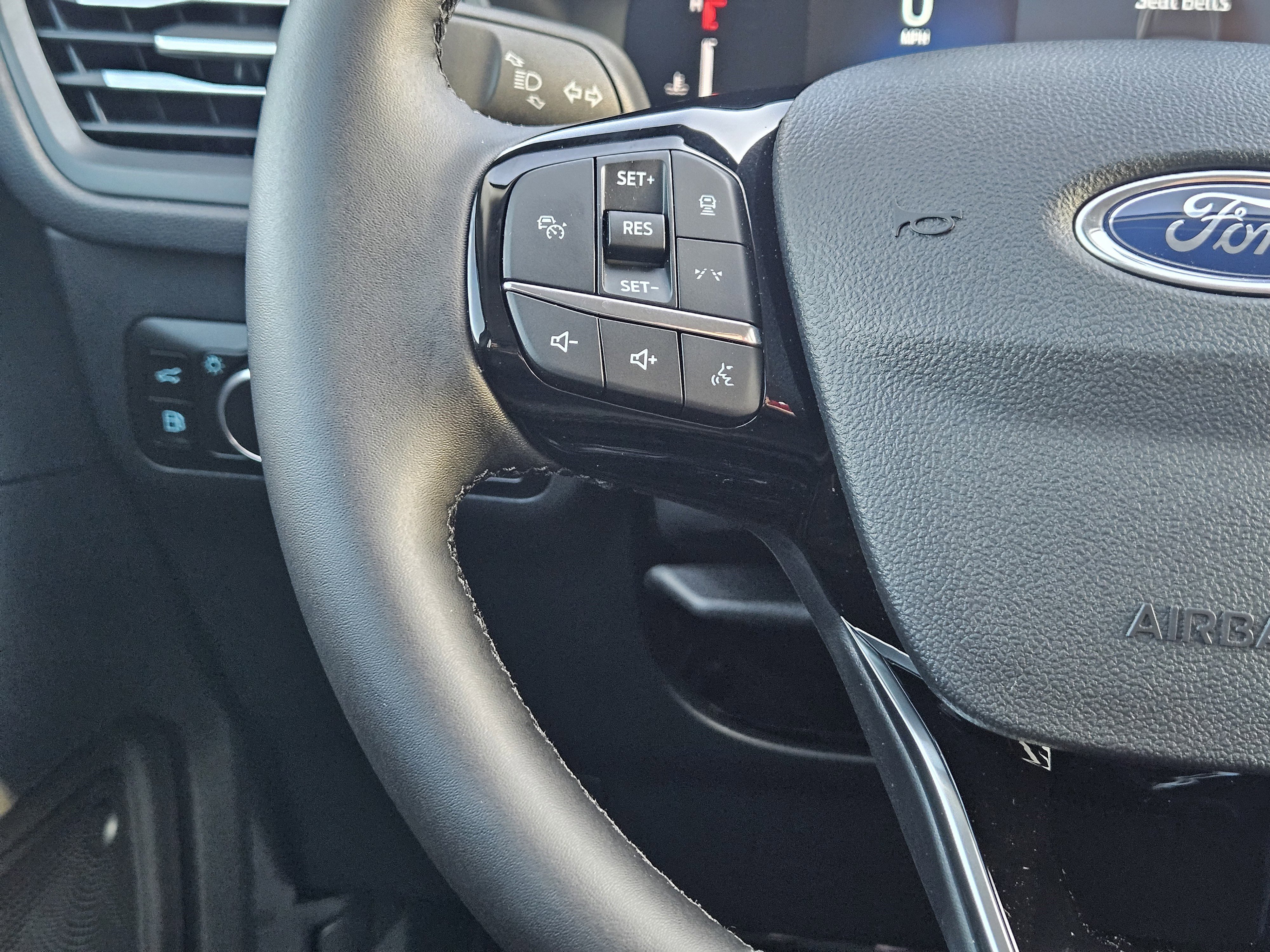 New 2026 Ford Escape SE image 23