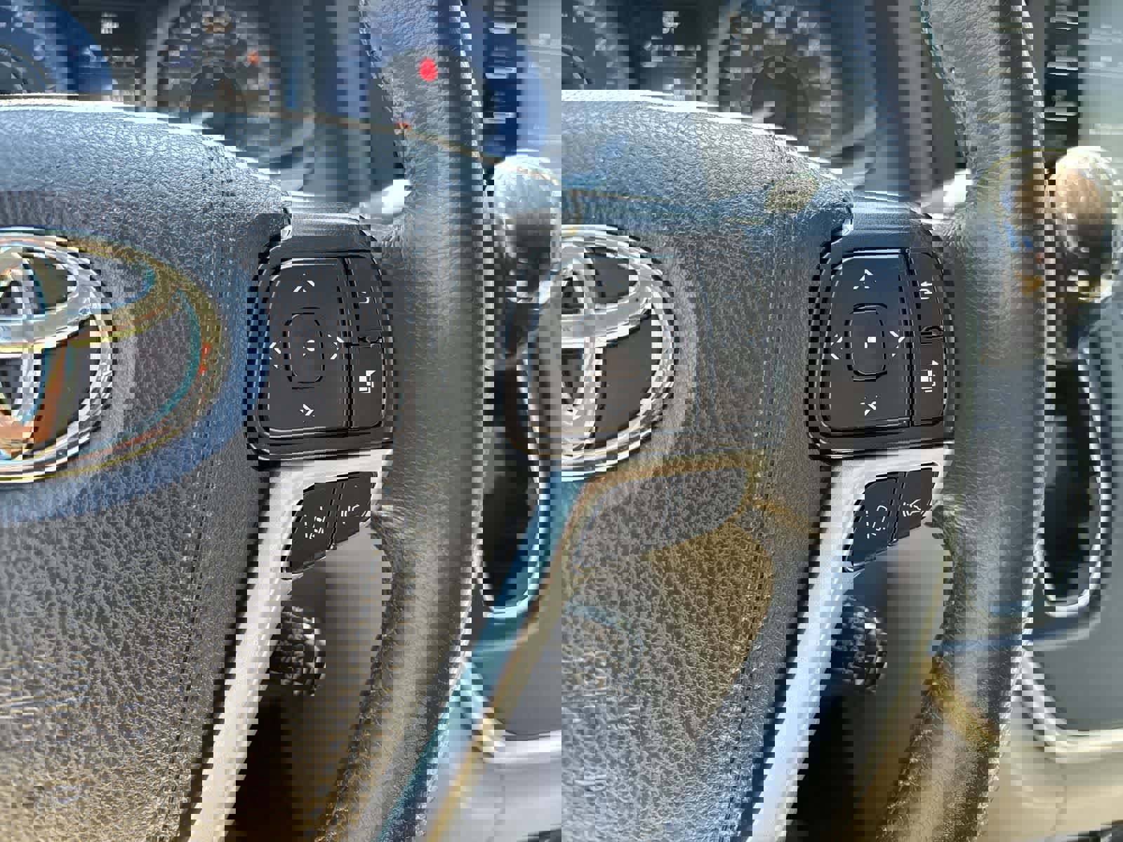 Used 2020 Toyota Sienna XLE image 13