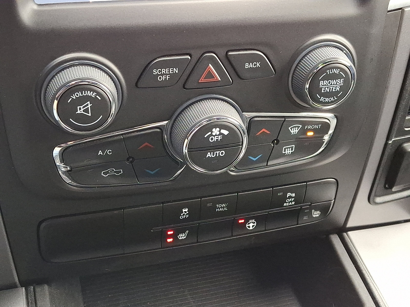 Used 2024 RAM 1500 Classic Warlock image 16