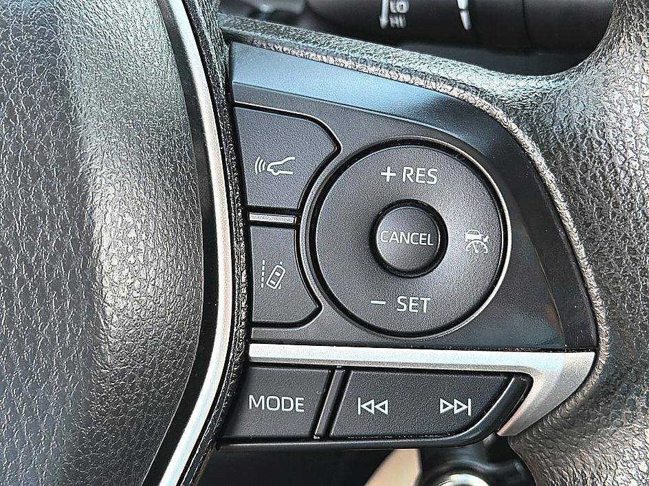 Used 2023 Toyota Camry LE image 16