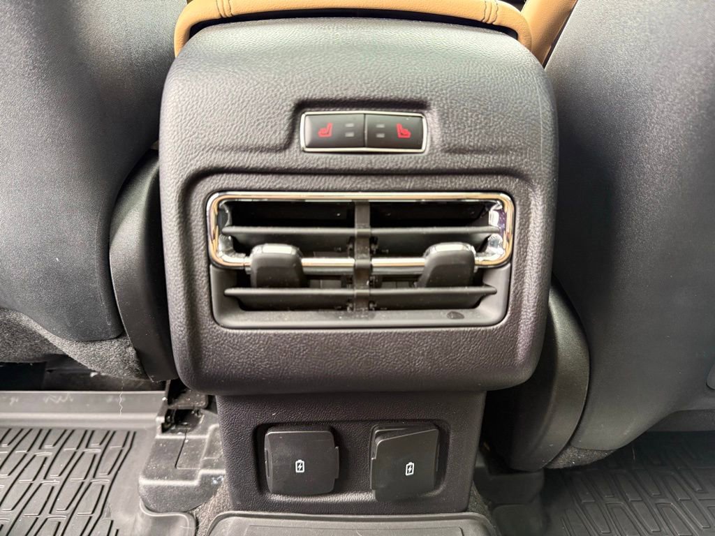 Used 2023 Lincoln Corsair Reserve w/ Equipment Group 202A AWD/4WD image 22