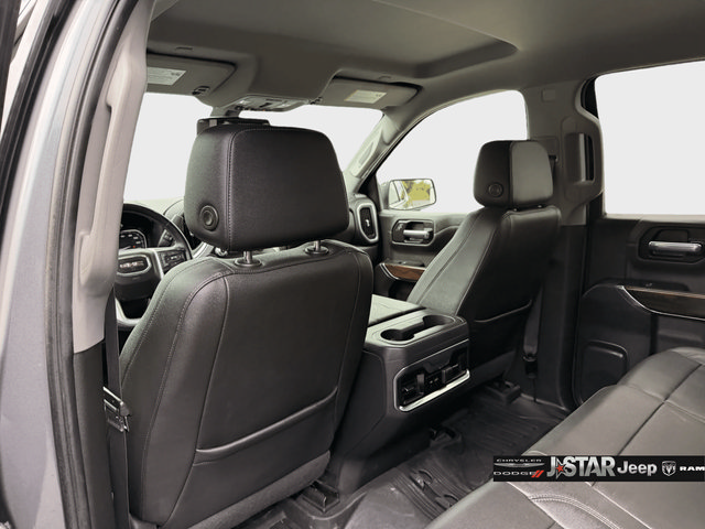 Used 2022 GMC Sierra 1500 SLT w/ SLT Premium Package AWD/4WD image 28