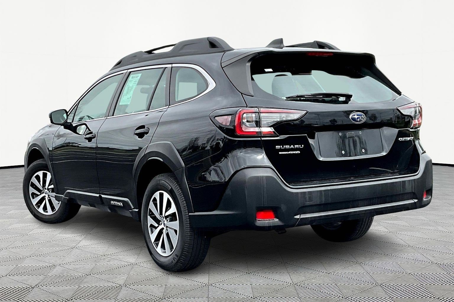 Used 2023 Subaru Outback AWD/4WD image 4