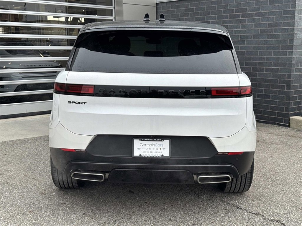 New 2025 Land Rover Range Rover Sport SE image 5