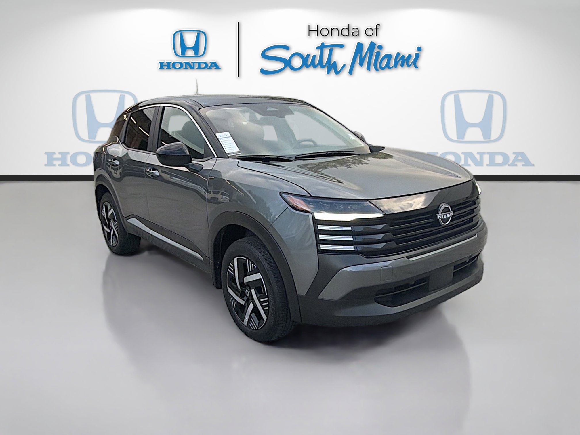 Used 2025 Nissan Kicks SV video 1