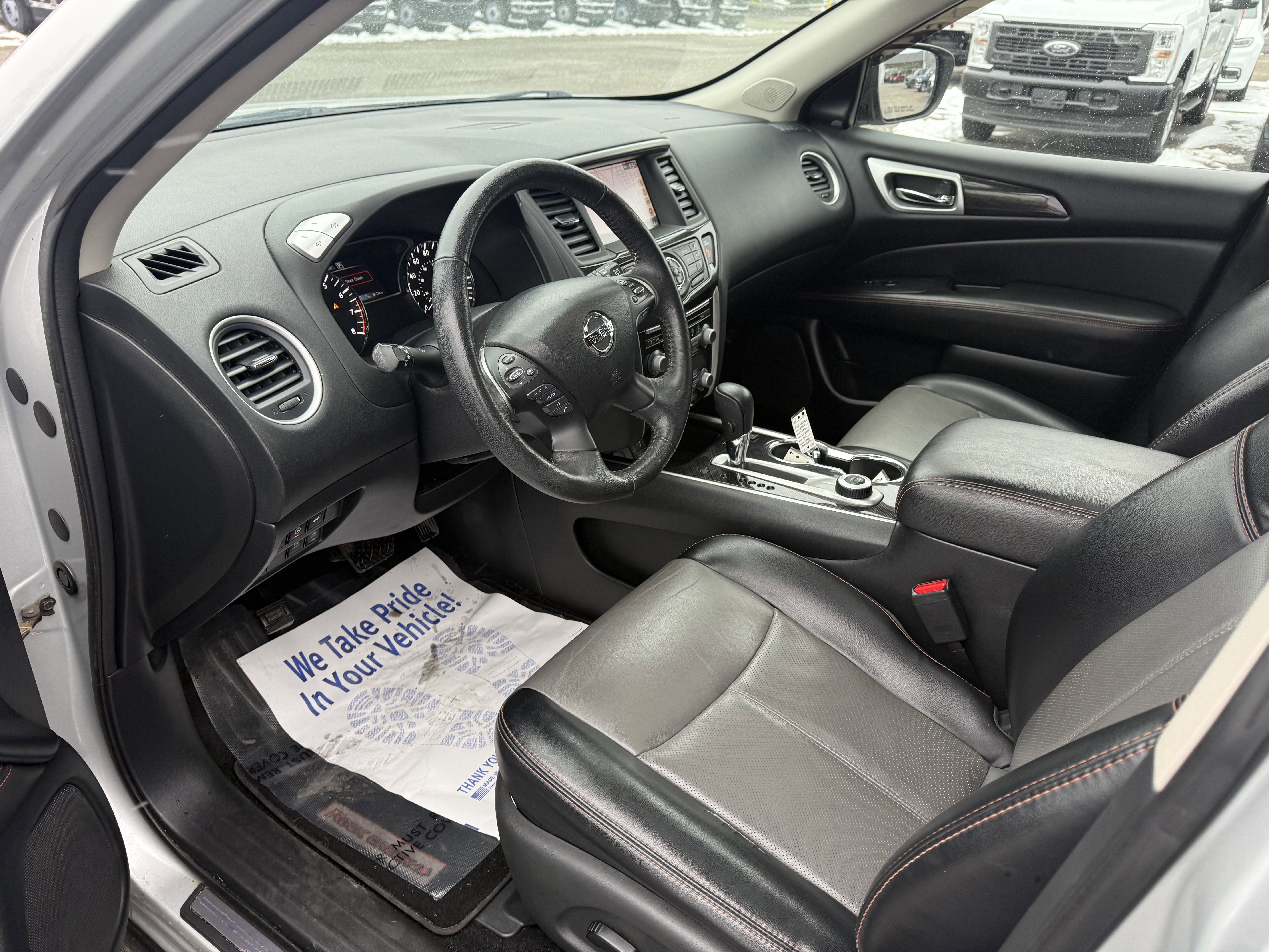 Used 2019 Nissan Pathfinder SL image 7