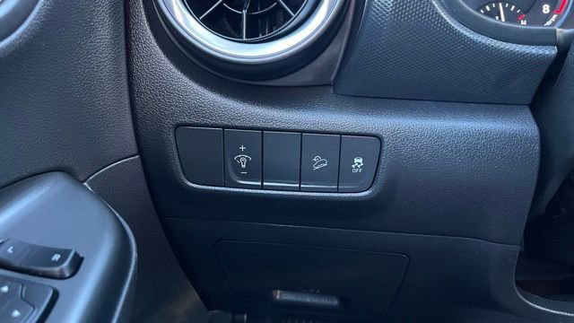 Used 2023 Hyundai Kona SEL image 29