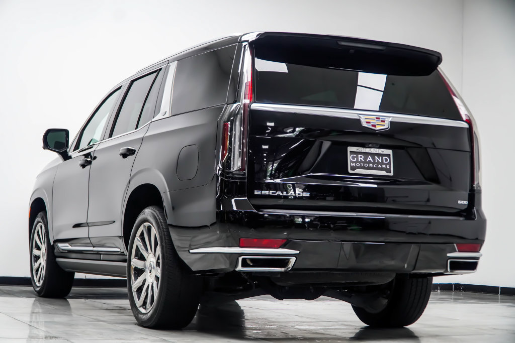 Used 2024 Cadillac Escalade Premium Luxury Platinum RWD image 16