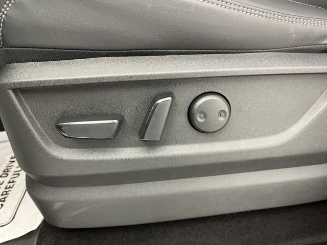 New 2026 Nissan Armada SL w/ Captain's Chari Seat Package image 32