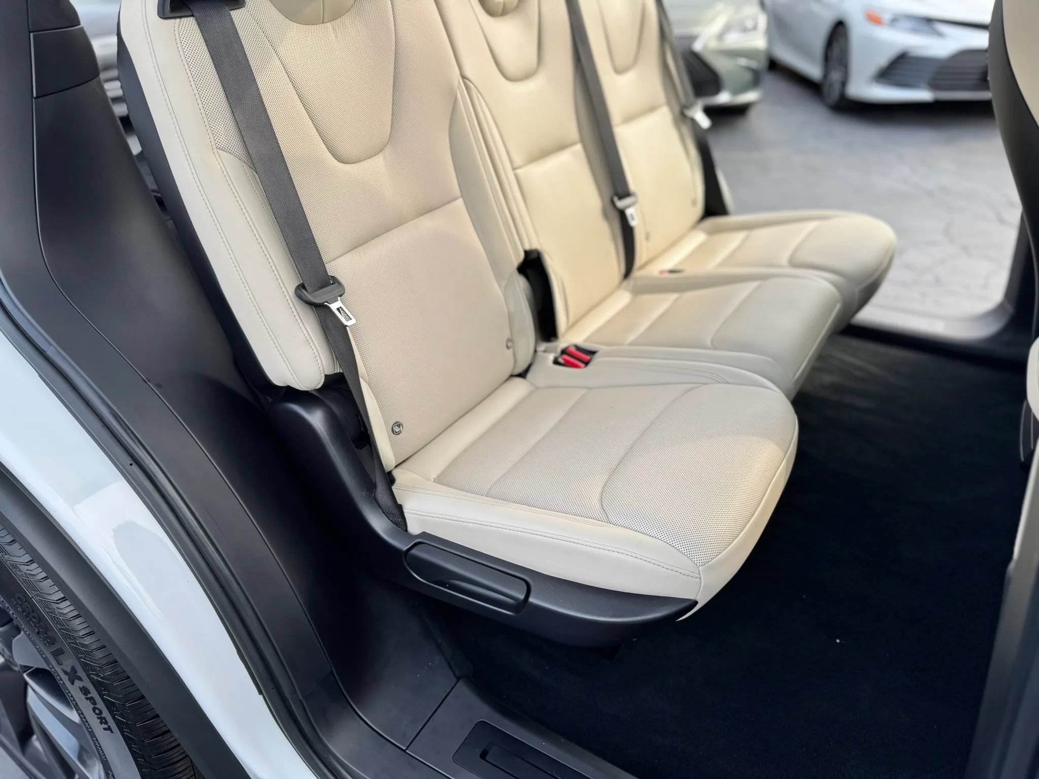 Used 2022 Tesla Model X AWD/4WD image 15
