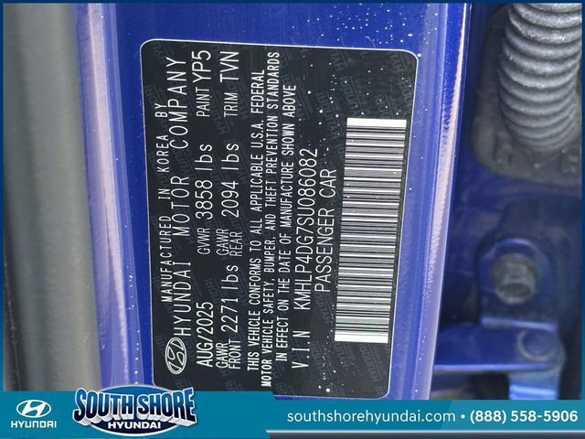 Certified 2025 Hyundai Elantra Limited FWD image 22