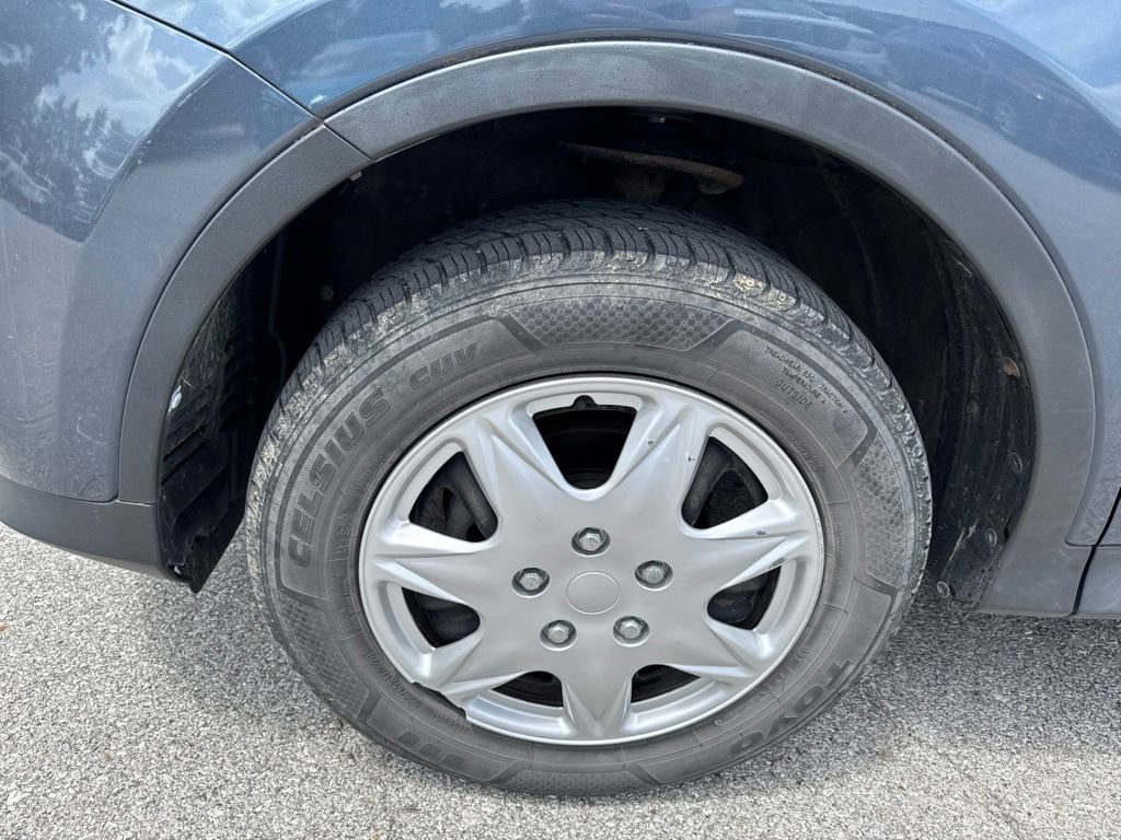 Used 2013 Toyota RAV4 LE AWD/4WD image 5