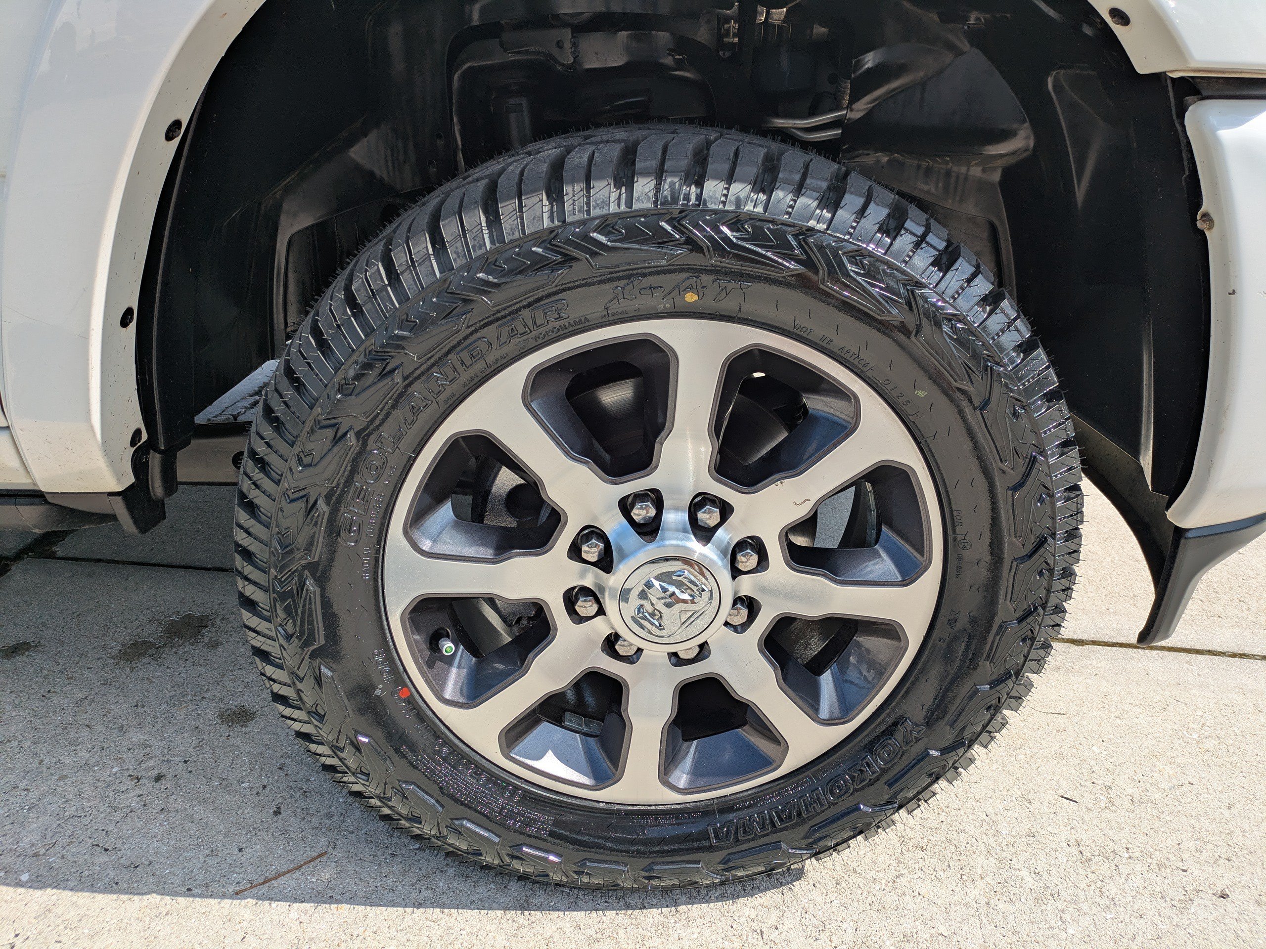 Used 2023 RAM 3500 Limited AWD/4WD image 11