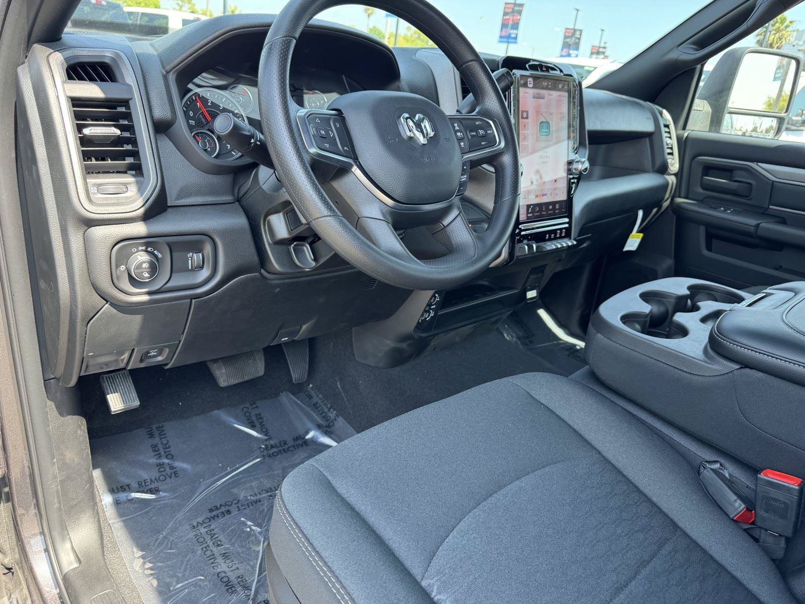 New 2025 RAM 2500 Tradesman AWD/4WD image 10