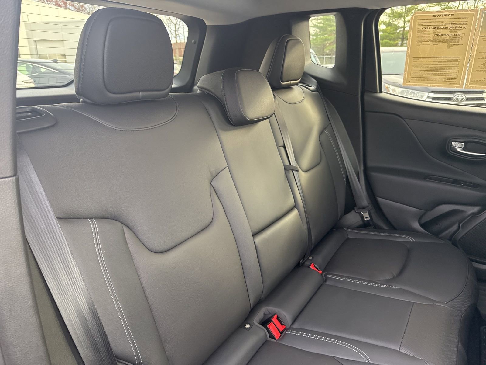 Used 2022 Jeep Renegade Limited image 16