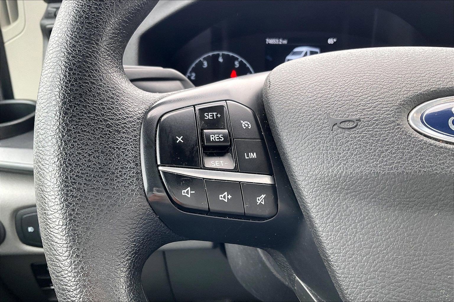 Used 2022 Ford Transit 350 XLT image 19