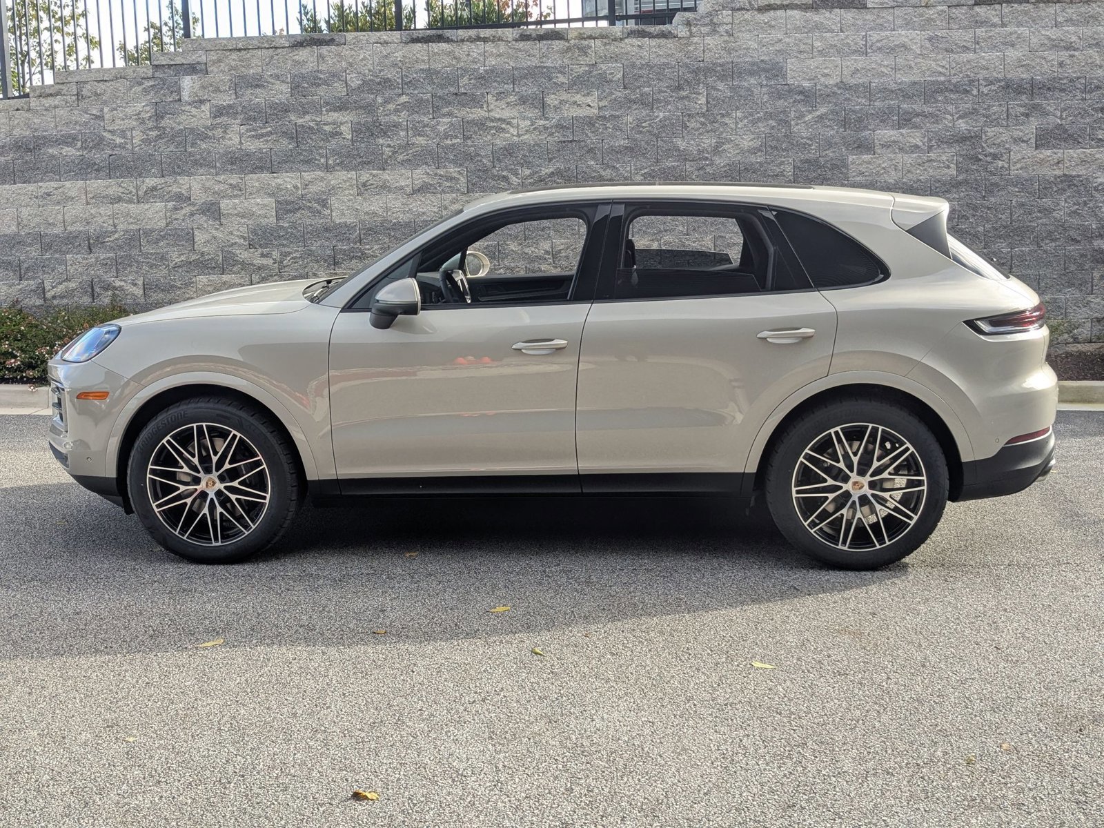 New 2026 Porsche Cayenne video 2