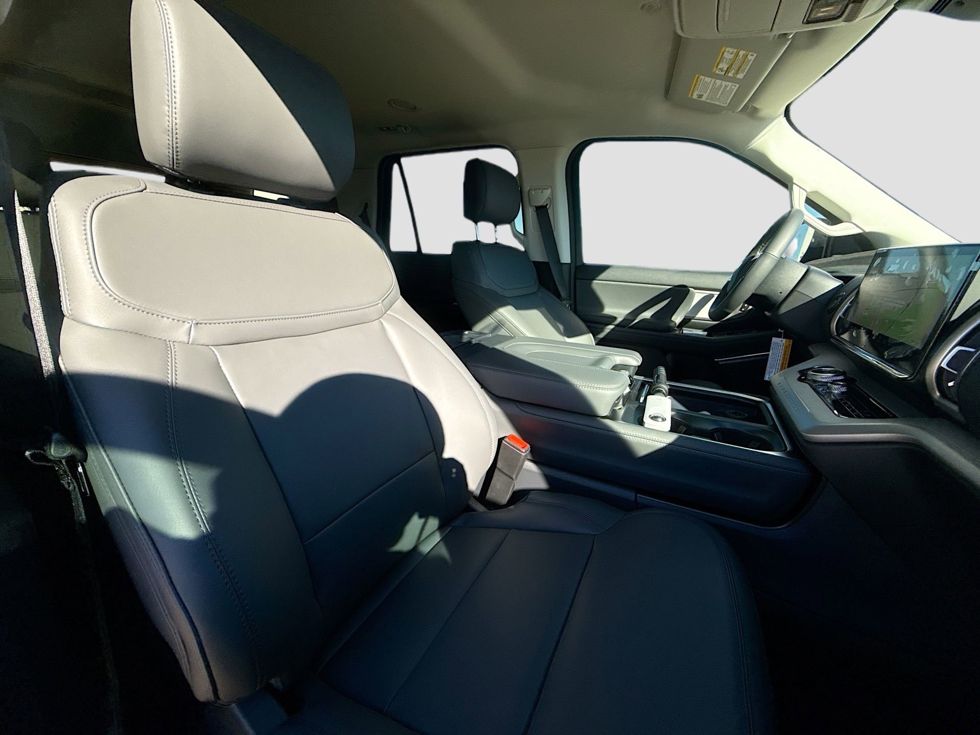 New 2026 Ford Expedition Active image 36