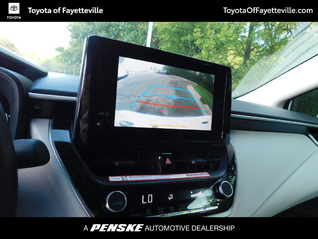 Used 2026 Toyota Corolla LE FWD image 3