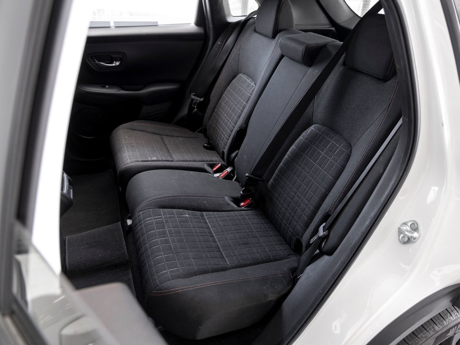 Used 2025 Honda HR-V Sport image 19