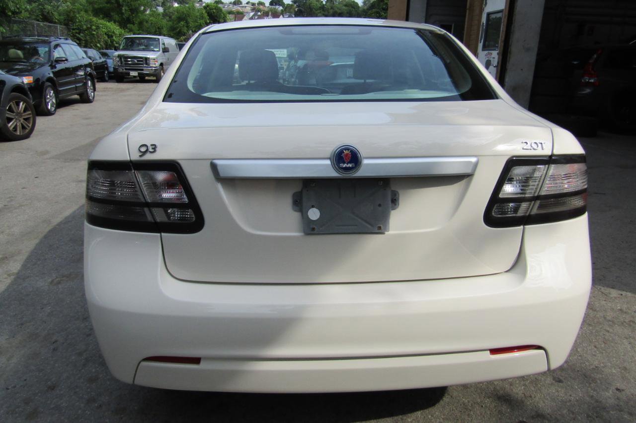 Used 2008 Saab 9-3 2.0T w/ Moonroof Package FWD image 10