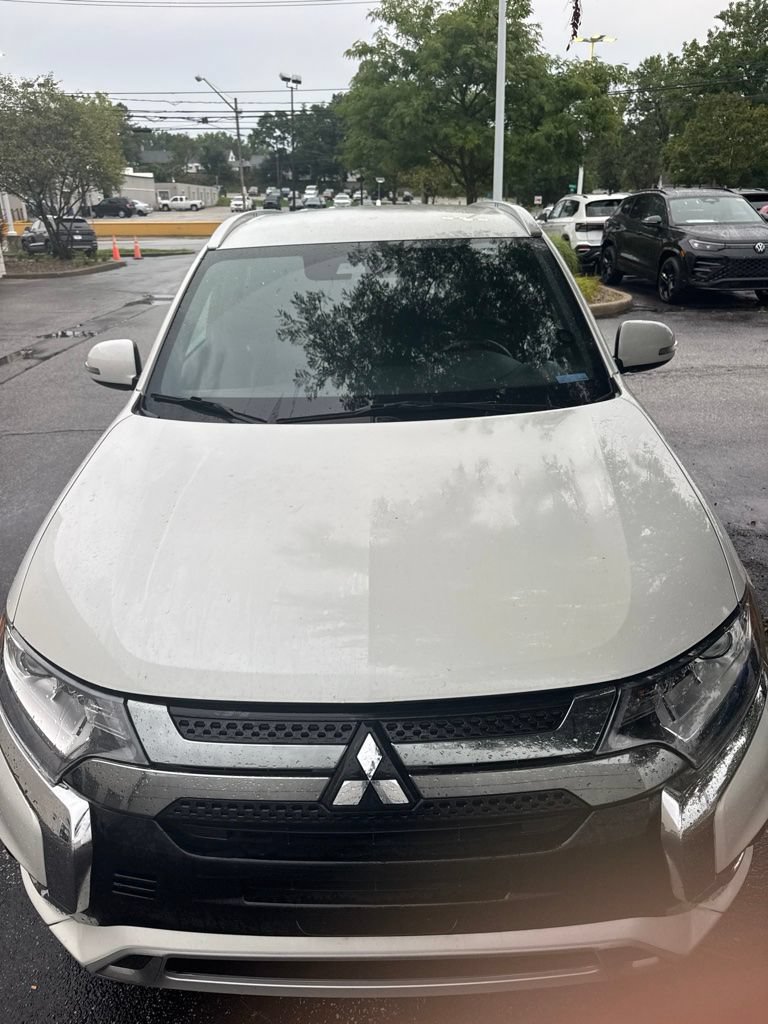 Used 2022 Mitsubishi Outlander SEL AWD/4WD image 2