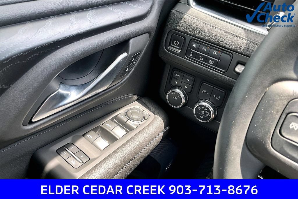 Used 2023 GMC Yukon Denali AWD/4WD image 39