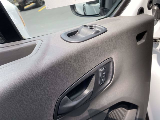 New 2026 Ford Transit 250 148 Medium Roof w/ Load Area Protection Package RWD image 8