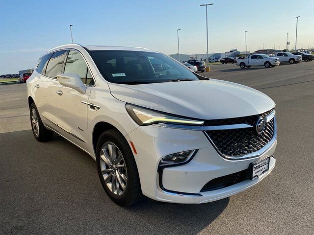 Used 2023 Buick Enclave Avenir w/ Avenir Technology Package image 4