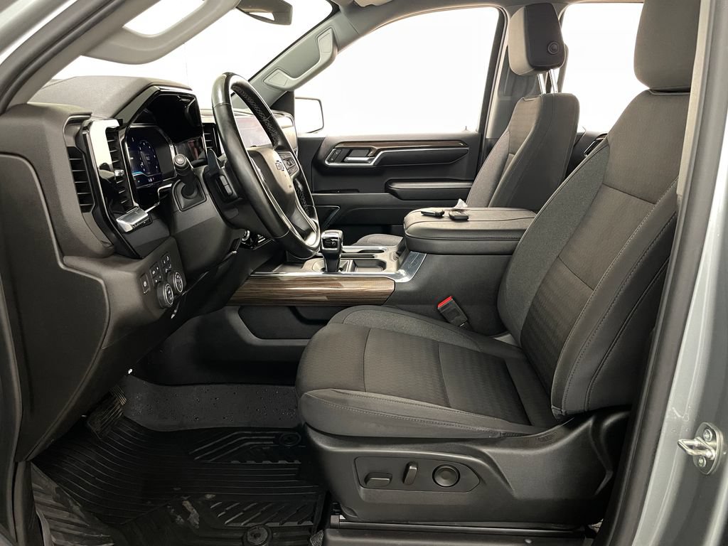 Used 2024 Chevrolet Silverado 1500 RST w/ All Star Edition Plus AWD/4WD image 8