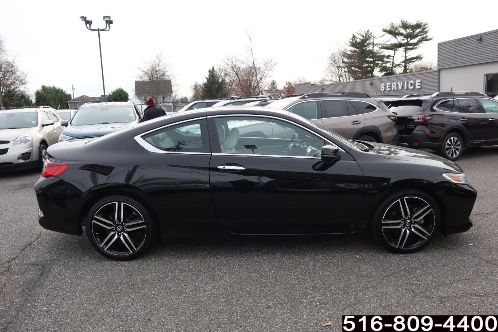 Used 2017 Honda Accord Touring image 5