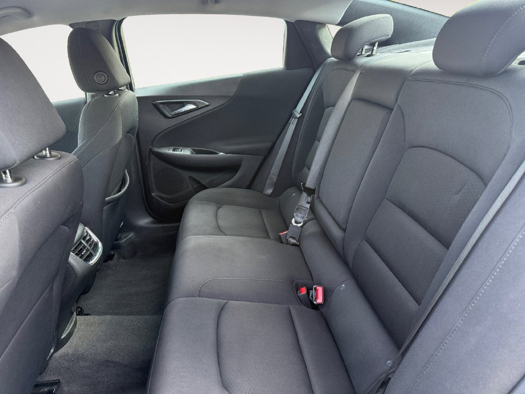 Used 2024 Chevrolet Malibu LT FWD image 13