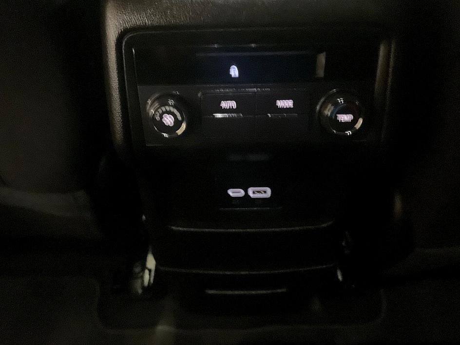 Used 2023 GMC Acadia SLE w/ Elevation Edition image 29