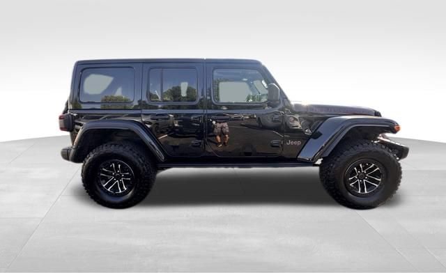 Used 2025 Jeep Wrangler Unlimited Rubicon AWD/4WD image 8