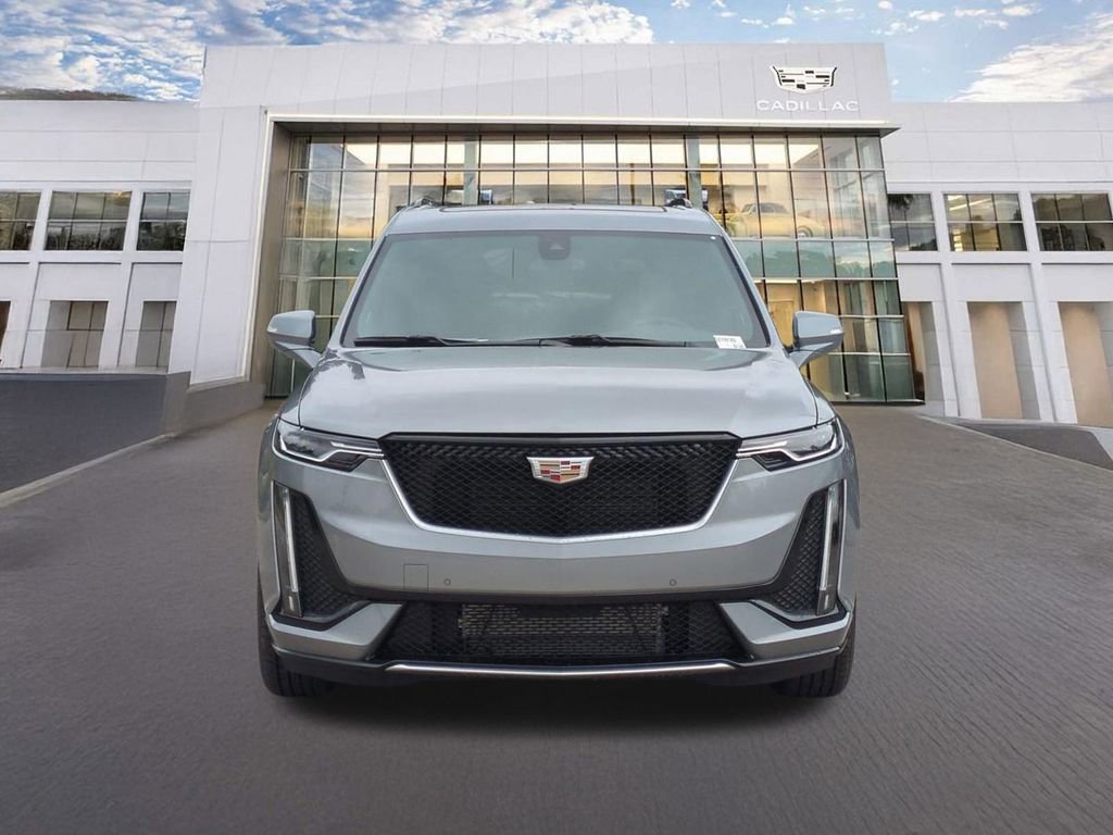 New 2025 Cadillac XT6 Sport AWD/4WD image 2
