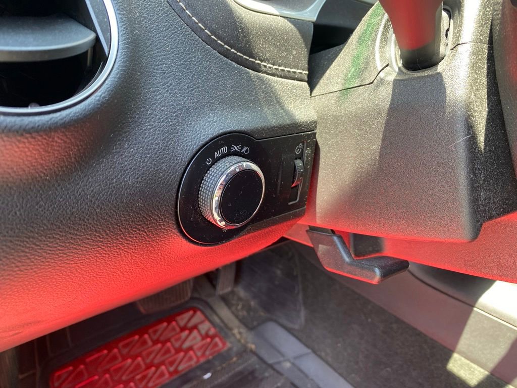 Used 2013 Chevrolet Camaro LS RWD image 17